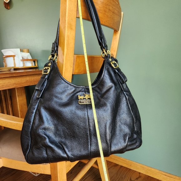 Black Leather Coach - Picture 4 of 9